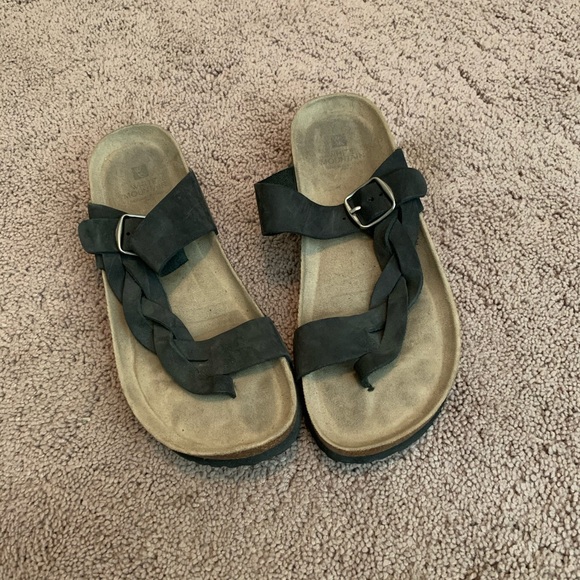 white mountain camo sandals